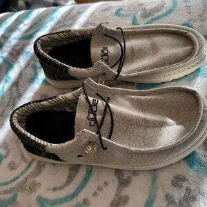 Hey Dude Men's Light Gray Slip-On Loafers